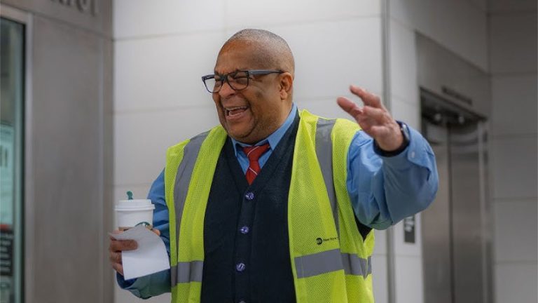 The 71-Year-Old Who Turns a NYC Subway Commute Into Pure Joy