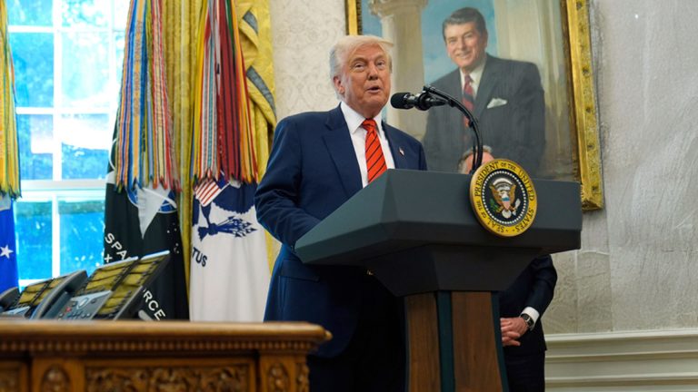 Major Announcement Expected: Trump Set to Rename Persian Gulf as Arabian Gulf