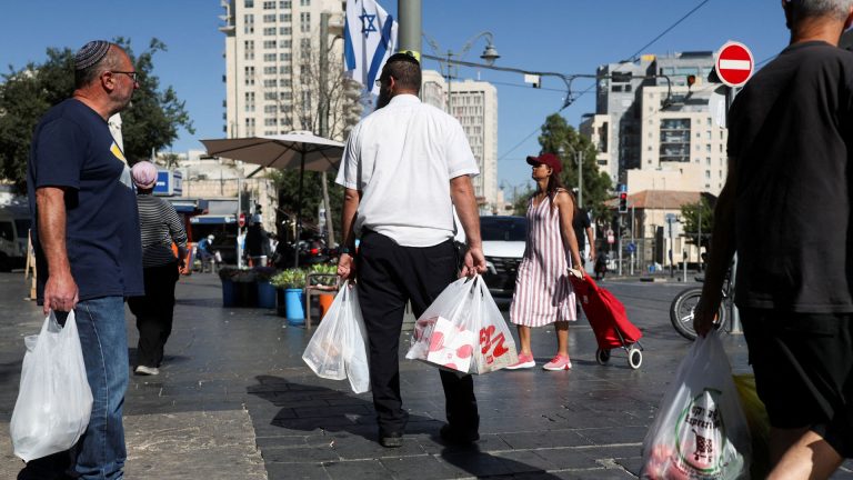 Supermarkets Crowded, Shelters Ready: Israel Braces for Iran’s Next Move
