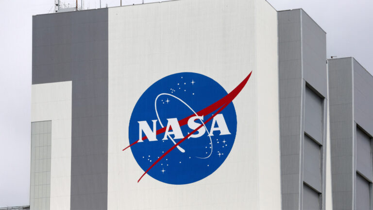 NASA Plans to Build Nuclear Reactor on Moon by 2030