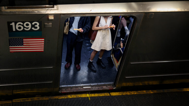 New York transit faces funding threat over safety violations
