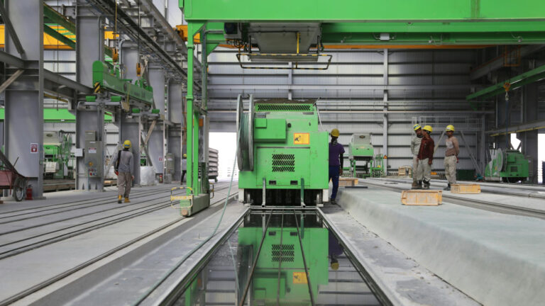 New Zealand Relaxes Residency Rules to Fill Labor Gaps