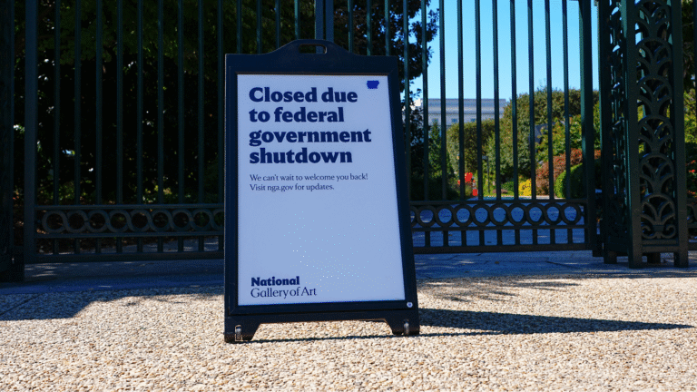 Senate Fails to End Government Shutdown