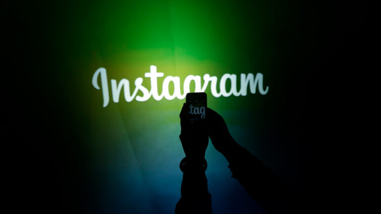 Instagram feeds vulnerable teens more body-focused material, study shows