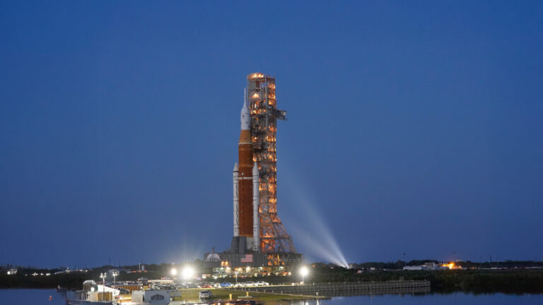 NASA Reopens the Moon Race: America’s Push to Beat China?