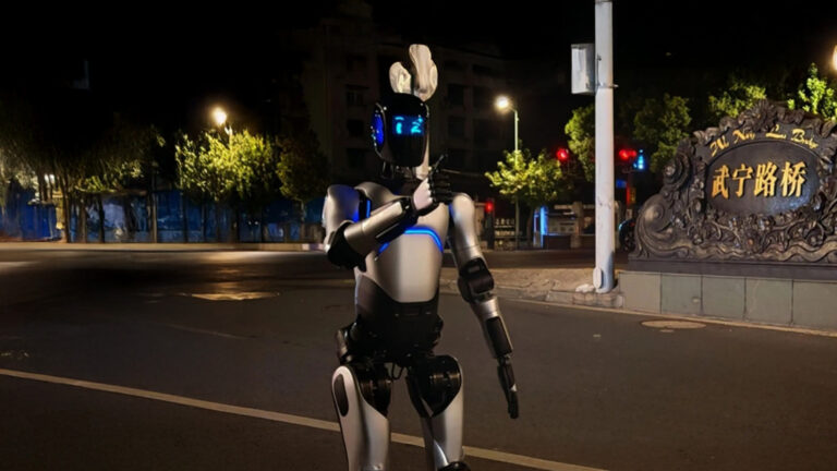 Chinese Humanoid Shatters Record With 3-Day Walk