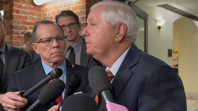 Graham Backs Trump’s Economic Message