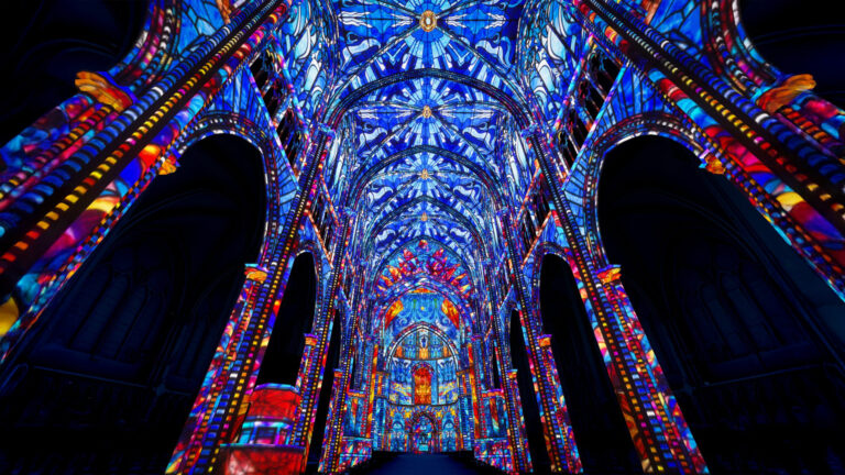 800 Years of History: Brussels Cathedral Becomes Immersive Light Show