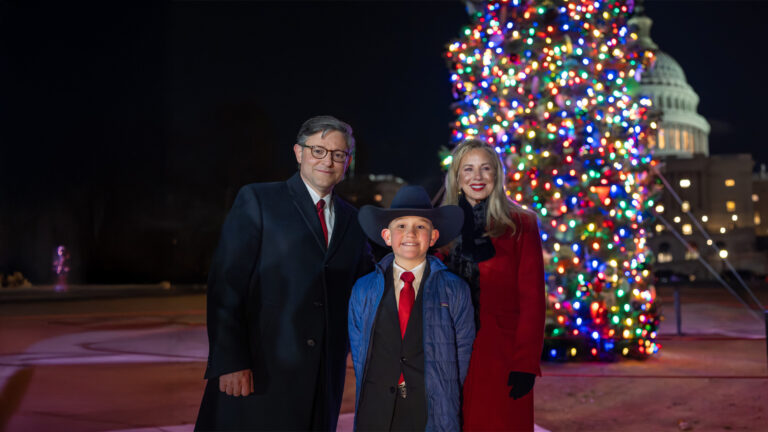 9-Year-Old Nevada Fourth Grader Lights U.S. Capitol’s Christmas Tree