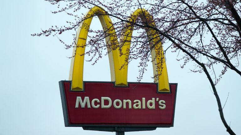 McDonald’s Pulls Dutch AI Christmas Ad After Online Backlash