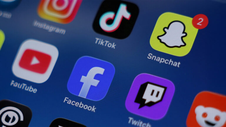 Pay to Post: Facebook Tests Charging Users for Sharing Links