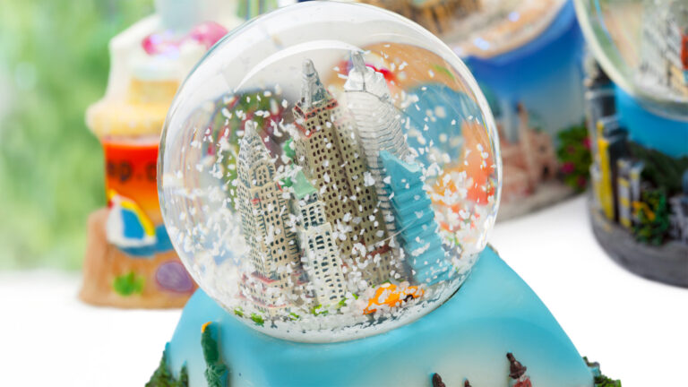 The Snow Globe King: German Man’s Record 11,000-Snow Globe Collection