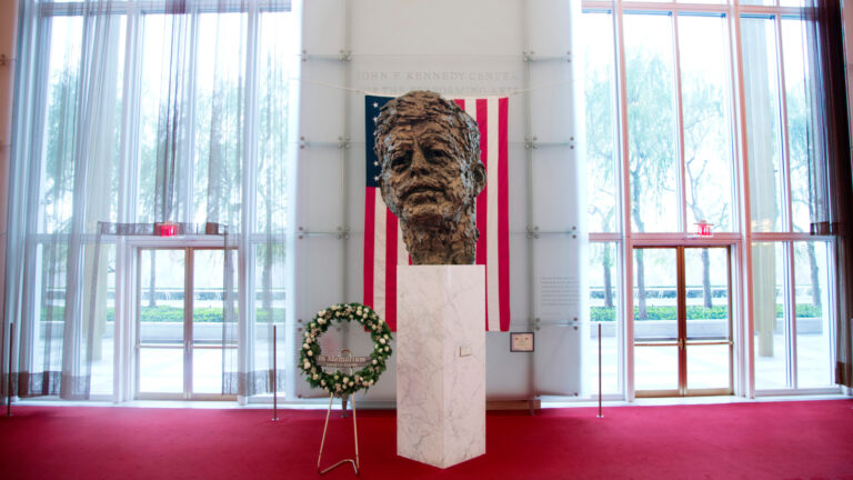 Trump-Kennedy Center? The Debate Surrounding a Cultural Landmark