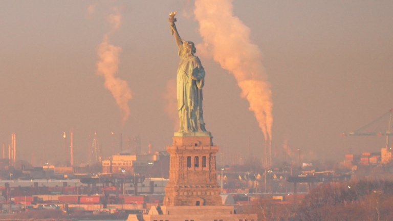 Maduro and Wife Set to Appear in New York Court