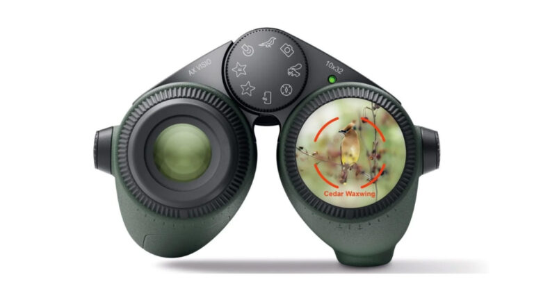 AI binoculars ID 10,000 bird species instantly