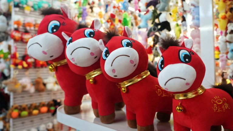 Mistakenly Frowning Horse Plush Draws Crowds in China