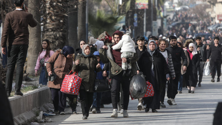 Clashes Escalate in Syria’s Kurdish Neighborhoods, Thousands Flee