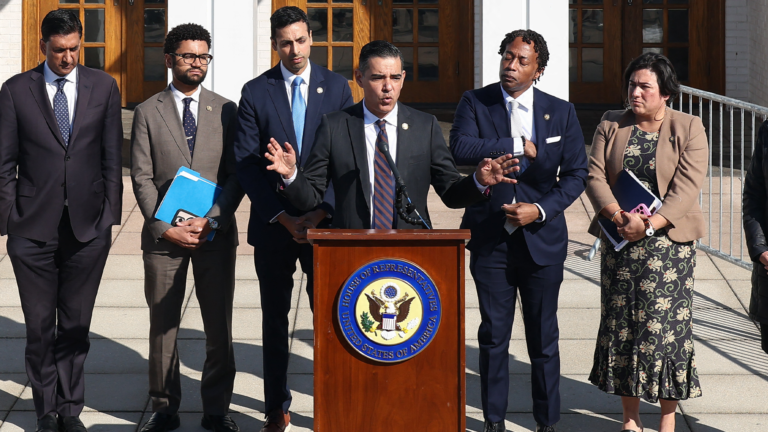 Lawmakers Praise Bill Clinton’s Transparency in Epstein Deposition