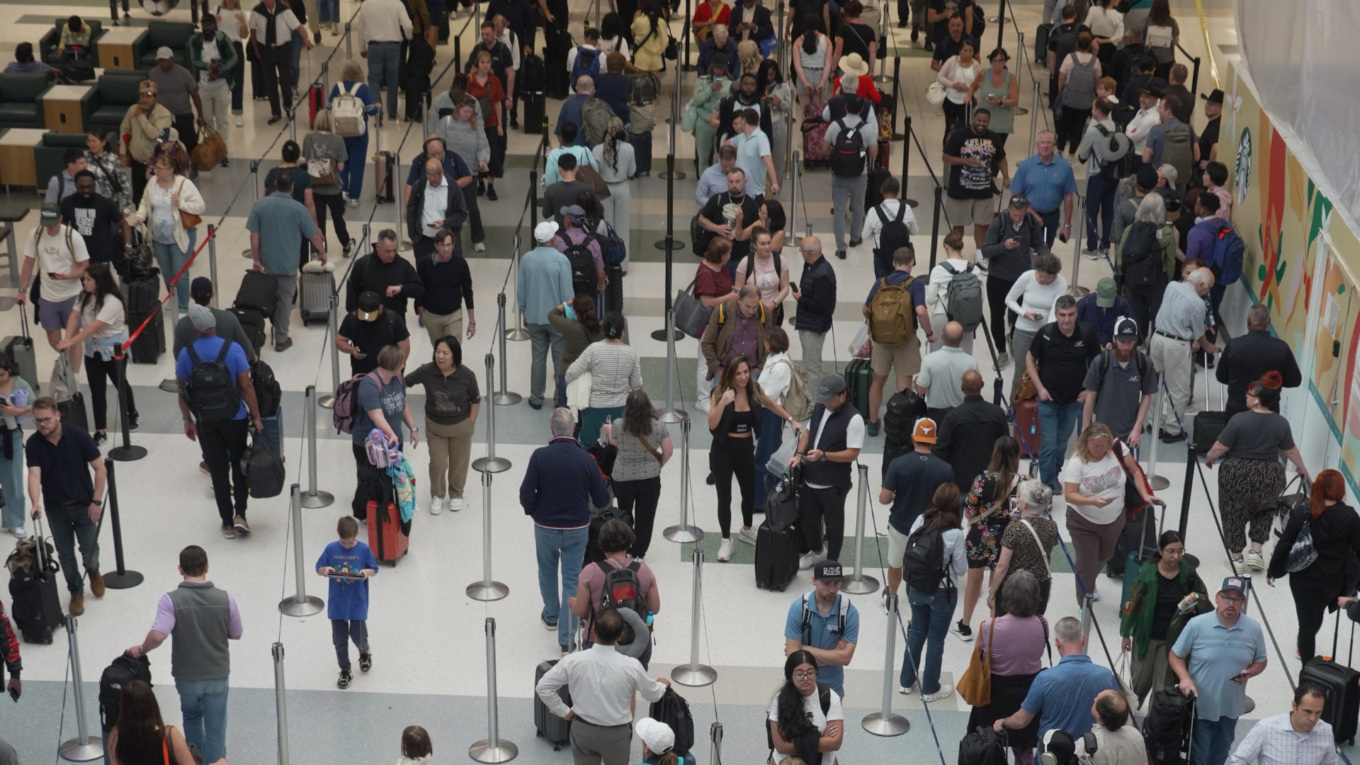 Air Travel Chaos Continues as TSA Struggles
