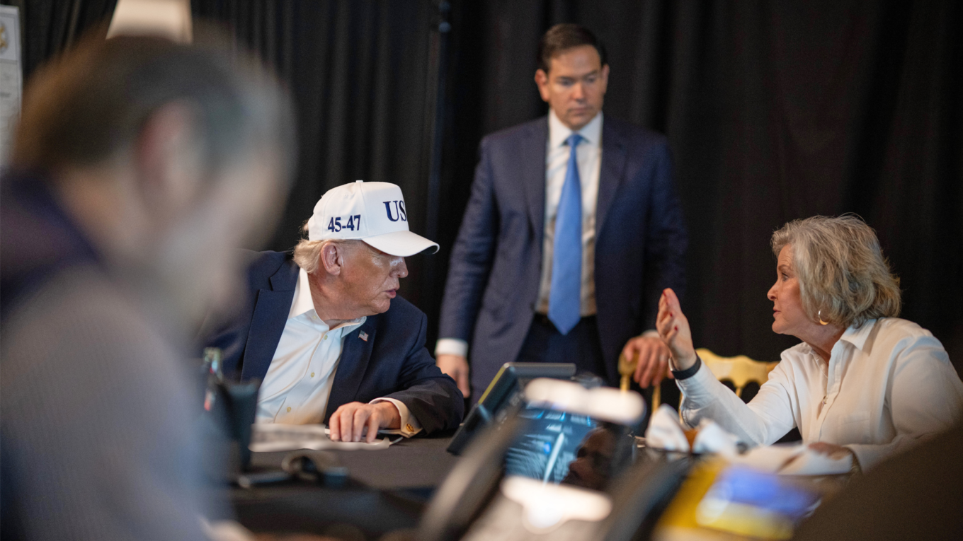 How Trump is briefed on the Iran war inside the White House