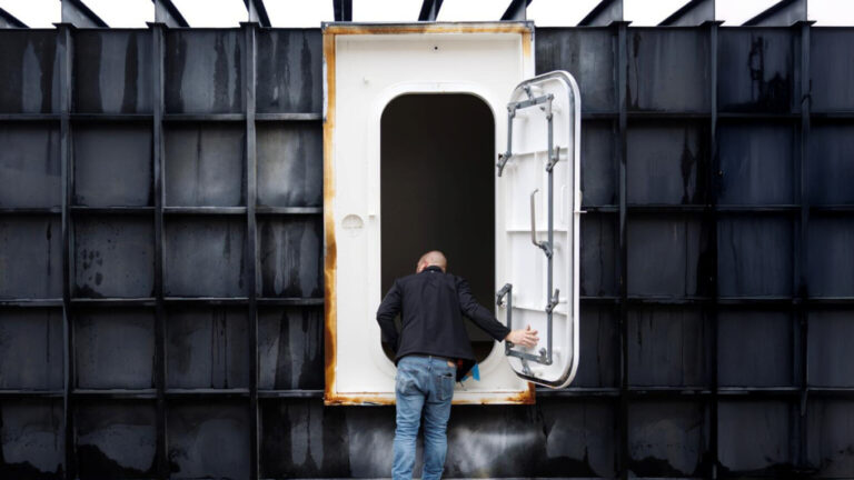 Texas Bunker Sales Surge Amid Middle East War