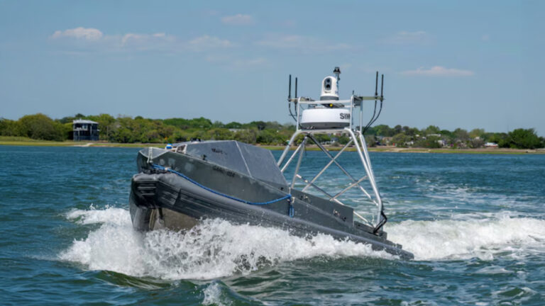 The U.S. Navy’s New Robotic Speedboats Hunting Iran