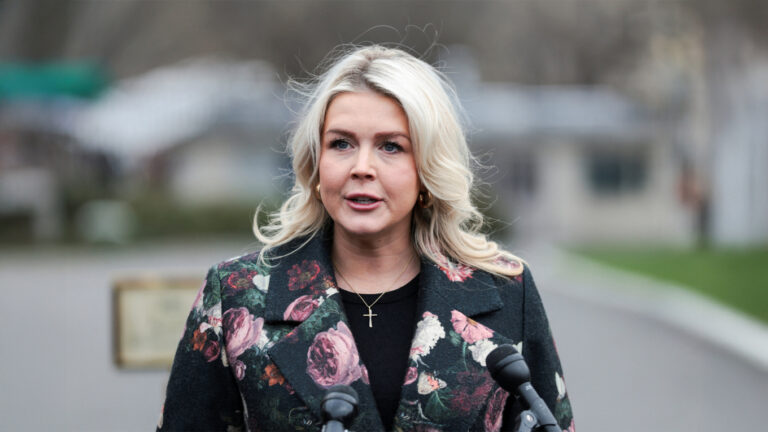 White House: “More Options” on Hormuz