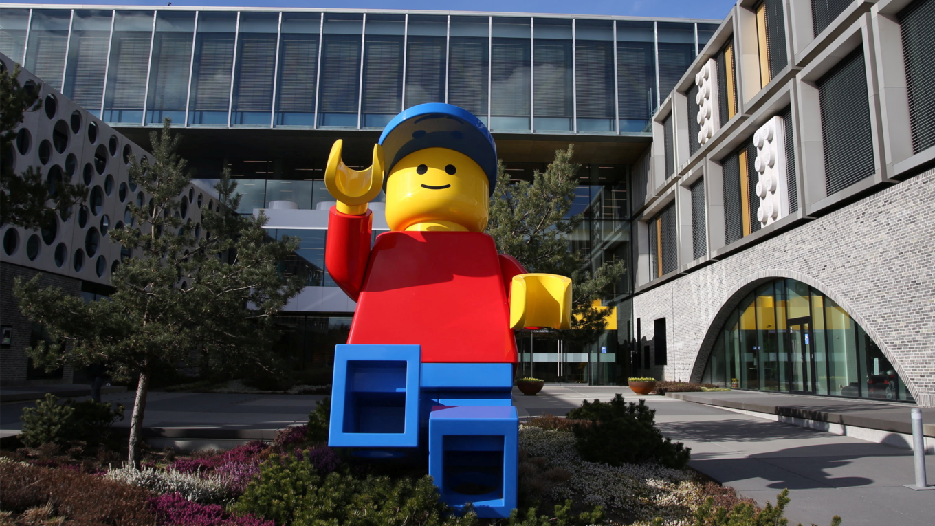 LEGO Set Reaches the Edge of Space