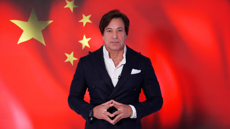 Trump to Visit Beijing as China Talks and Iran Crisis Loom