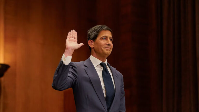 Kevin Warsh Faces Senate Hearing for Federal Reserve Nomination