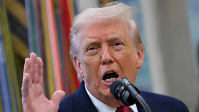 Trump Defends Operation Midnight Hammer in Social Media Post