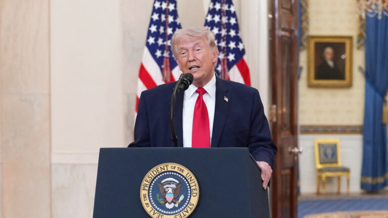 Trump Urges Nations to Secure Strait of Hormuz